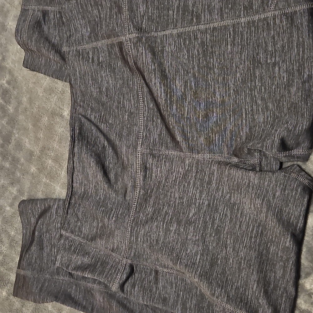 Avia Charcoal Performance Leggings In SIZE large. $4.99 SHIPPING.